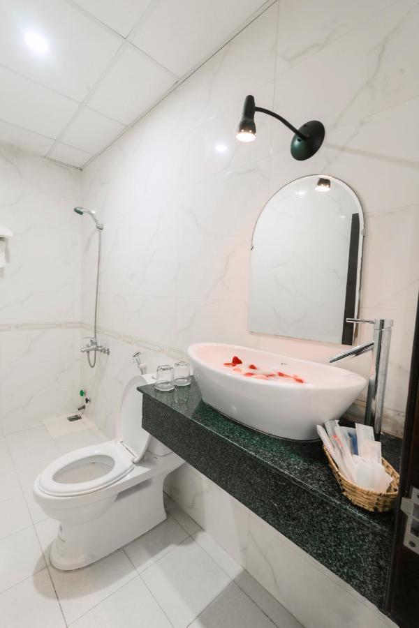 Lotus Rock Hotel Дананг Экстерьер фото